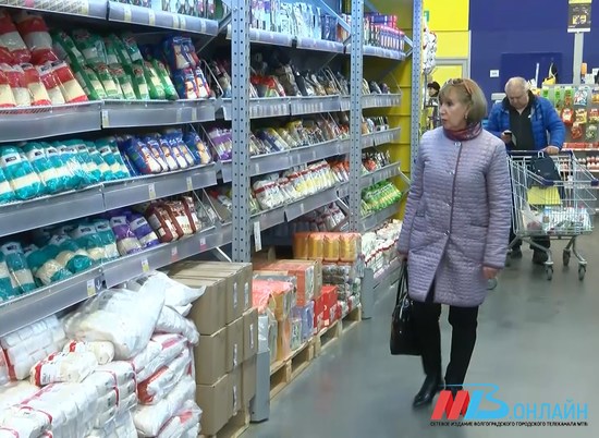 Магазины Волгоградской области введут утренние скидки для пенсионеров